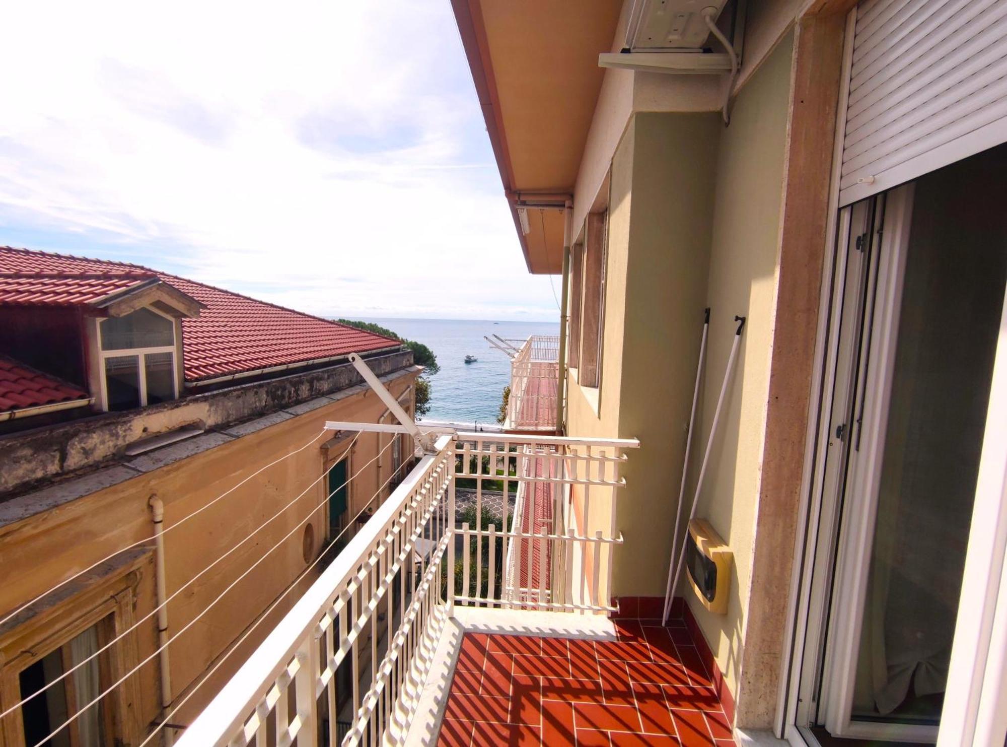 Апартаменти La Parigina - La Casa Al Mare A Майорі Екстер'єр фото